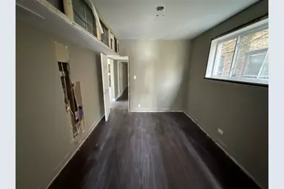 7816 S Jeffery Boulevard, Chicago, IL 60649 - Photo 17