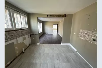 7816 S Jeffery Boulevard, Chicago, IL 60649 - Photo 7