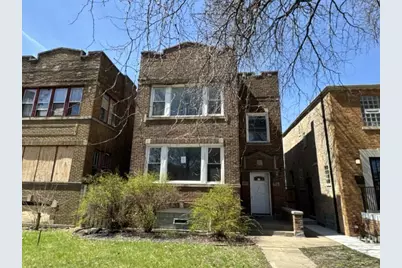 7816 S Jeffery Boulevard, Chicago, IL 60649 - Photo 1
