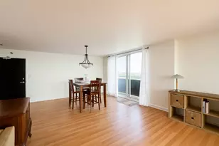 465 W Dominion Dr, Wood Dale, IL 60191 - Photo 11