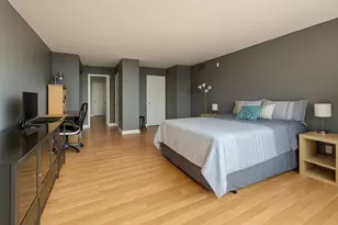 465 W Dominion Dr, Wood Dale, IL 60191 - Photo 13