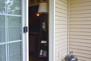 1584 W Crystal Rock Ct, Round Lake Beach, IL 60073 - Photo 13