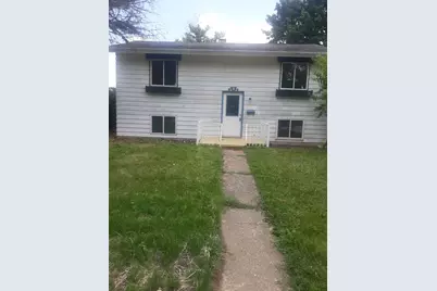 547 N Ridgemoor Avenue, Mundelein, IL 60060 - Photo 1