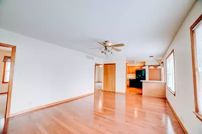 538 E Mulberry Street, Watseka, IL 60970 - Photo 9