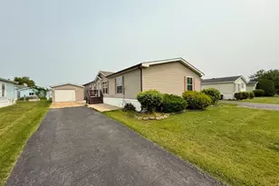 9 Swallow Ln, Beecher, IL 60401 - Photo 1