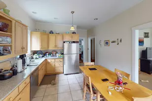 1025 Wesley Ave, Evanston, IL 60202 - Photo 5