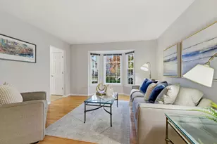 2225 Beaumont Ct, Aurora, IL 60502 - Photo 3