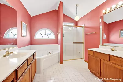 528 Cliffwood Lane, Gurnee, IL 60031 - Photo 21