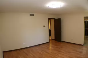 44 Kingston Dr, Oak Brook, IL 60523 - Photo 25