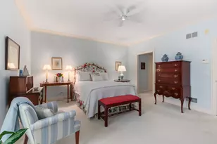 270 S South Shore Ln, Lake Forest, IL 60045 - Photo 17