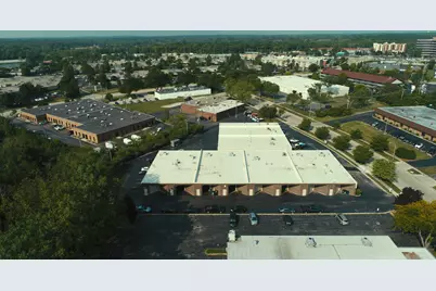 2095 Stonington Avenue, Hoffman Estates, IL 60169 - Photo 3