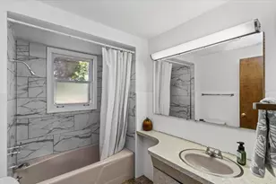 108 Lincoln Ave, Round Lake, IL 60073 - Photo 17