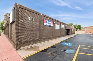 3900 W 95th St, Evergreen Park, IL 60805 - Photo 9