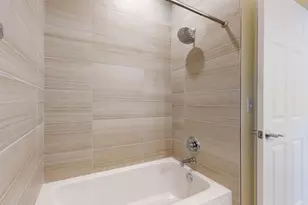 4758 N Laramie Ave, Chicago, IL 60630 - Photo 13