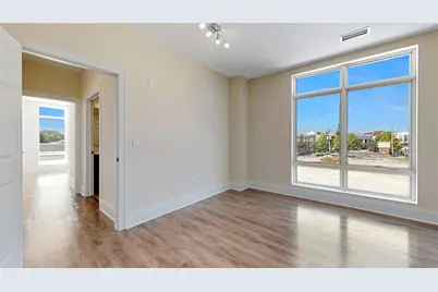 4758 N Laramie Avenue #406, Chicago, IL 60630 - Photo 9