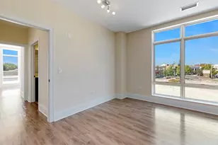 4758 N Laramie Ave, Chicago, IL 60630 - Photo 9