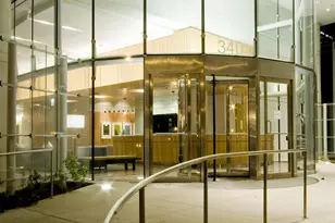 340 E Randolph St, Chicago, IL 60601 - Photo 3