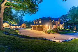 7N230 Sims Ln, Saint Charles, IL 60175 - Photo 3