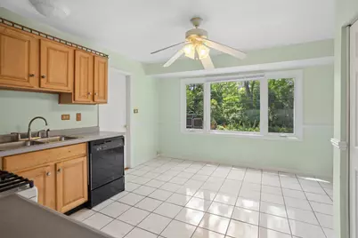 1512 Executive Lane, Glenview, IL 60026 - Photo 9