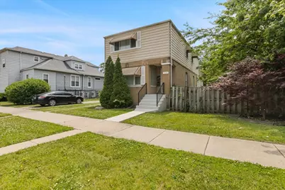 1721 W Steuben Street, Chicago, IL 60643 - Photo 3