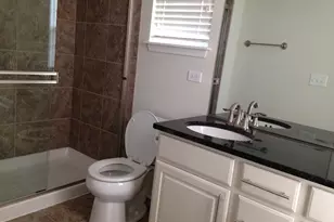 3175 Coral Ln, Glenview, IL 60026 - Photo 9
