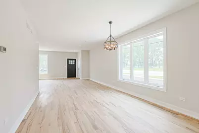 7948 W 74th Avenue, Bridgeview, IL 60455 - Photo 5