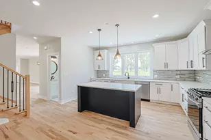 7948 W 74th Ave, Bridgeview, IL 60455 - Photo 19