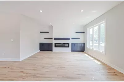 7948 W 74th Avenue, Bridgeview, IL 60455 - Photo 7