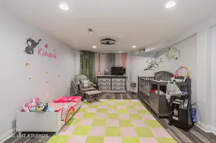 1306 W 64th St, Chicago, IL 60636 - Photo 17