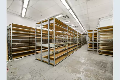 211 S Milwaukee Avenue, Libertyville, IL 60048 - Photo 13