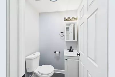 1729 E 67th Street #2E, Chicago, IL 60649 - Photo 9