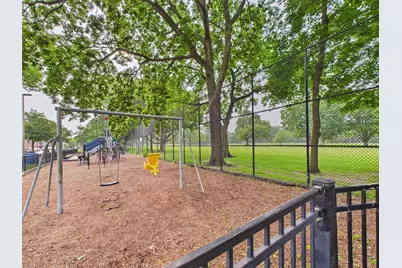 1729 E 67th Street #2E, Chicago, IL 60649 - Photo 15