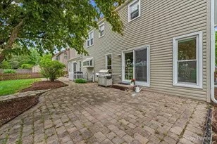 200 Ambria Dr, Mundelein, IL 60060 - Photo 41