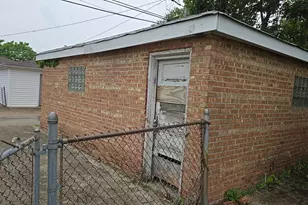 9426 S Peoria St, Chicago, IL 60620 - Photo 5