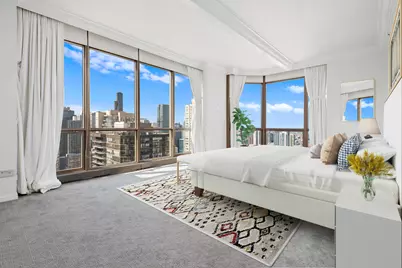 21 E Huron Street #4701, Chicago, IL 60611 - Photo 15