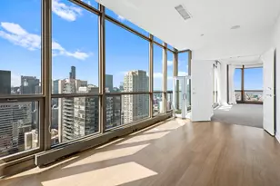 21 E Huron St, Chicago, IL 60611 - Photo 11