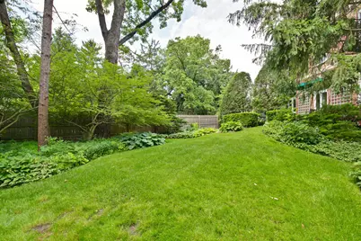 531 N Mayflower Road #531, Lake Forest, IL 60045 - Photo 19