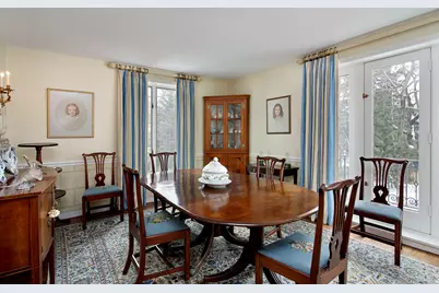 531 N Mayflower Road #531, Lake Forest, IL 60045 - Photo 9