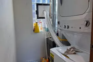 3330 W Evergreen Ave, Chicago, IL 60651 - Photo 9