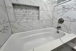 600 N Pine Ave, Chicago, IL 60644 - Photo 21