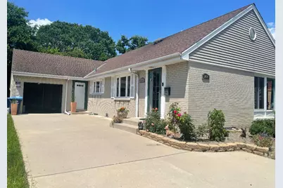 1278 E River Drive, Des Plaines, IL 60018 - Photo 1