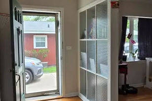 1278 E River Dr, Des Plaines, IL 60018 - Photo 3