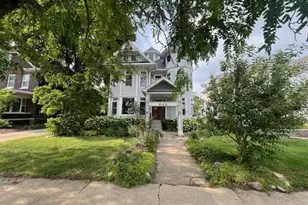 642 W Stephenson St, Freeport, IL 61032 - Photo 1