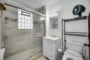 320 E 138th St, Chicago, IL 60827 - Photo 9
