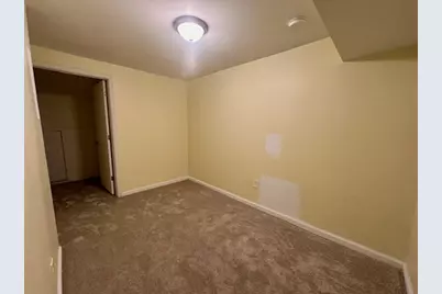 947 E Hyde Park Boulevard #G, Chicago, IL 60615 - Photo 7