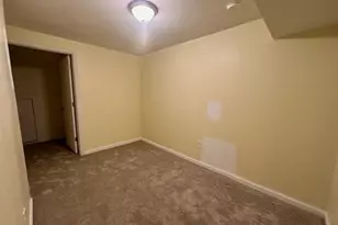 947 E Hyde Park Blvd, Chicago, IL 60615 - Photo 7