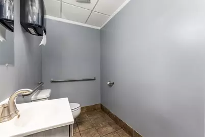 3705 Frontage Road, Peru, IL 61354 - Photo 19