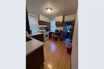 3247 W Berteau Avenue, Chicago, IL 60618 - Photo 7