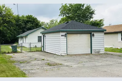 37706 N Nippersink Place, Spring Grove, IL 60081 - Photo 1