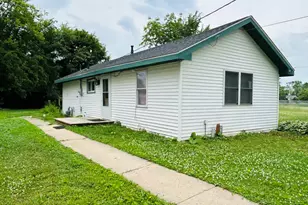 37706 N Nippersink Pl, Spring Grove, IL 60081 - Photo 1